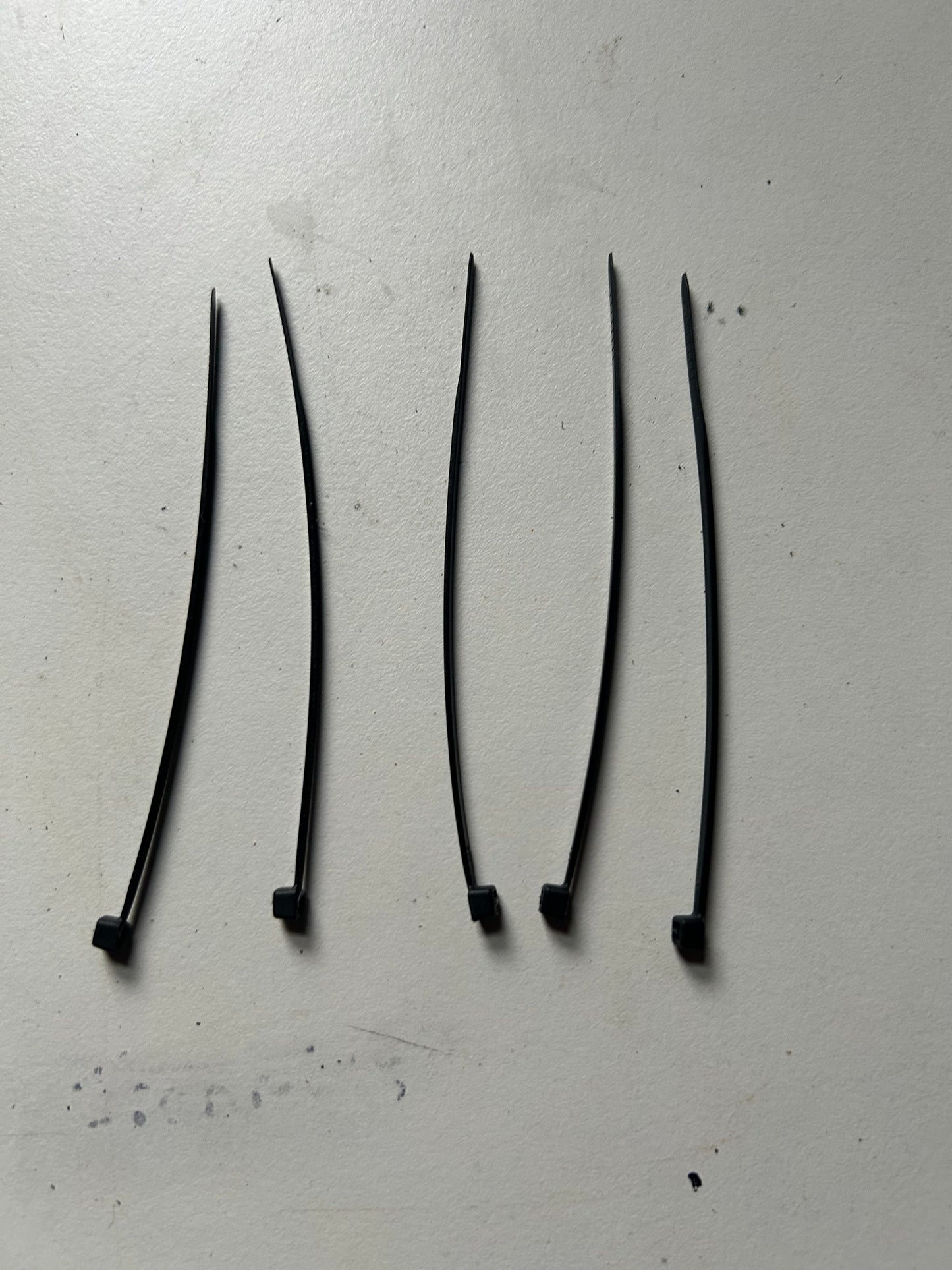 Cable ties (5)